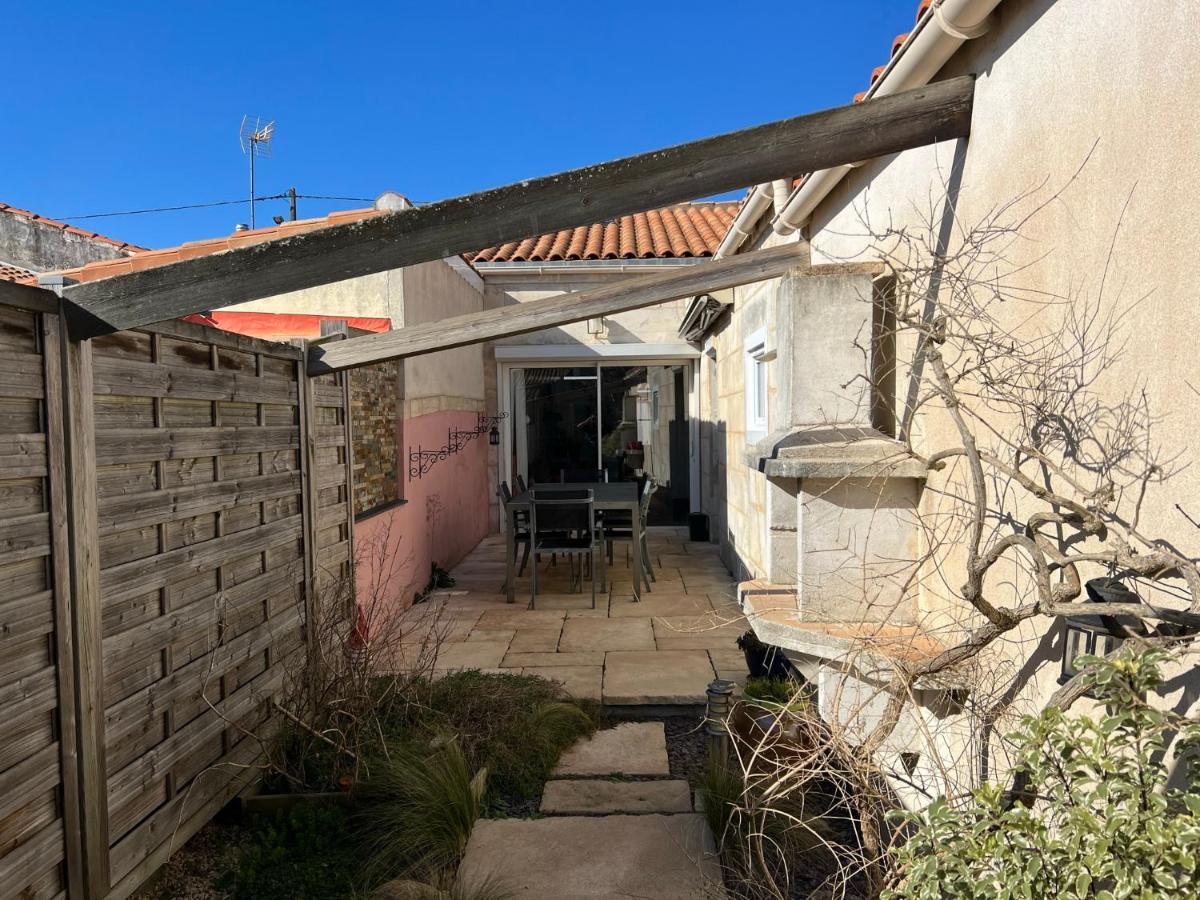 Maison Avec Jardin Et Garage Rochefort  Bagian luar foto